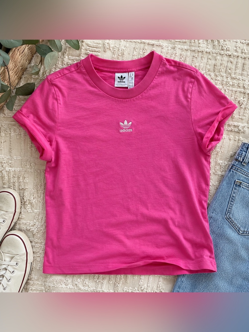 Adidas Originals Girls Pink Trefoil Logo T-Shirt Size Medium